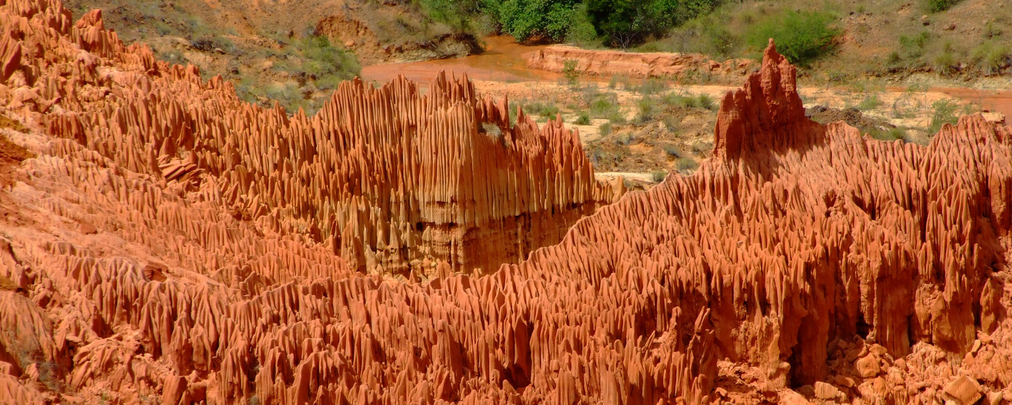 tsingy rouge wild madagascar