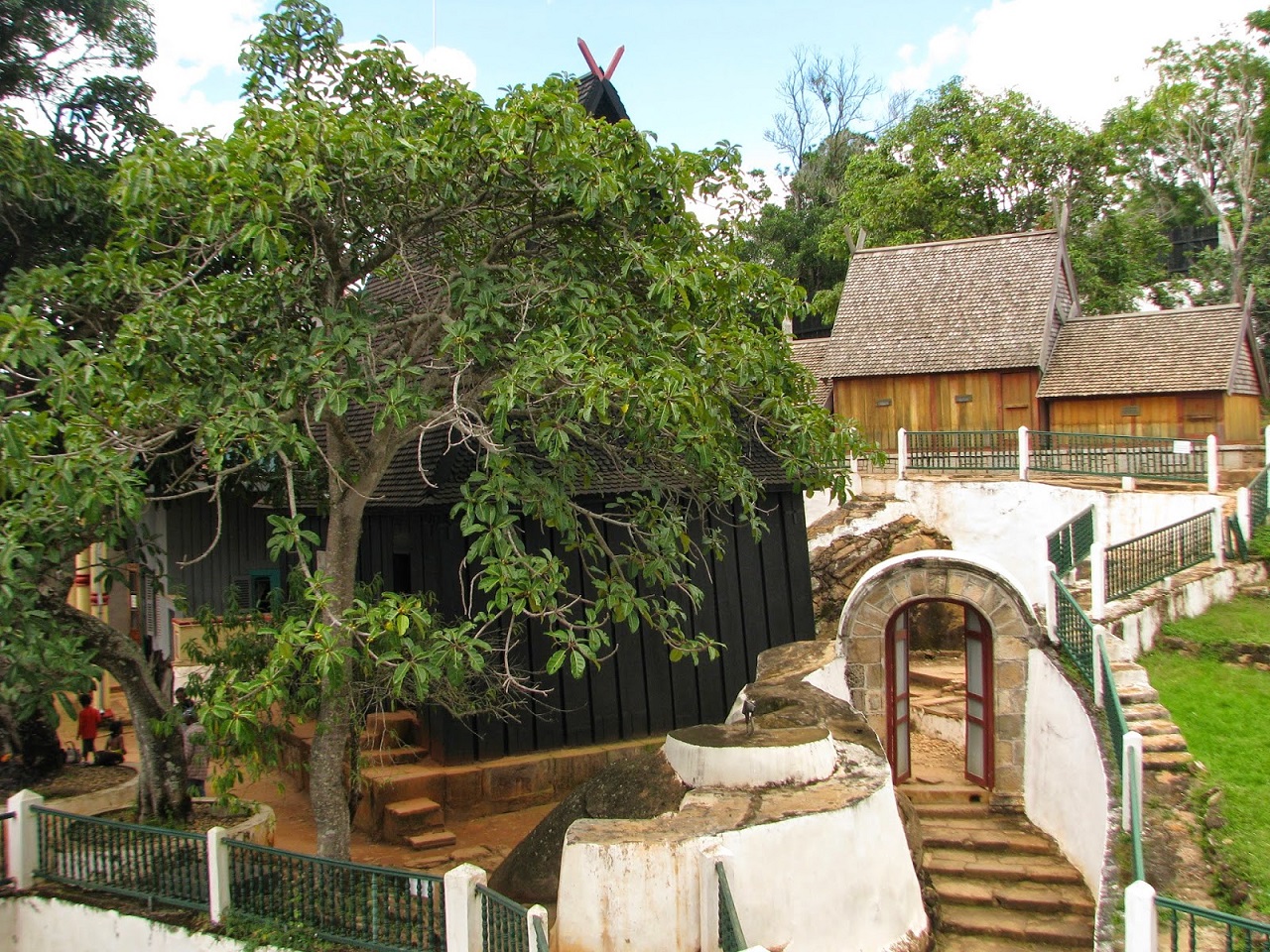 L'ingresso del sito storico di Ambohimanga in Madagascar