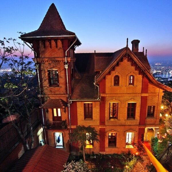 tipica casa di città in mattoni di Antananarivo in Madagascar